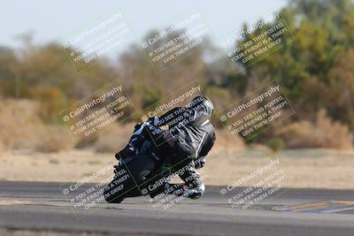 media/Dec-18-2022-SoCal Trackdays (Sun) [[8099a50955]]/Turn 7 Backside (1125am)/